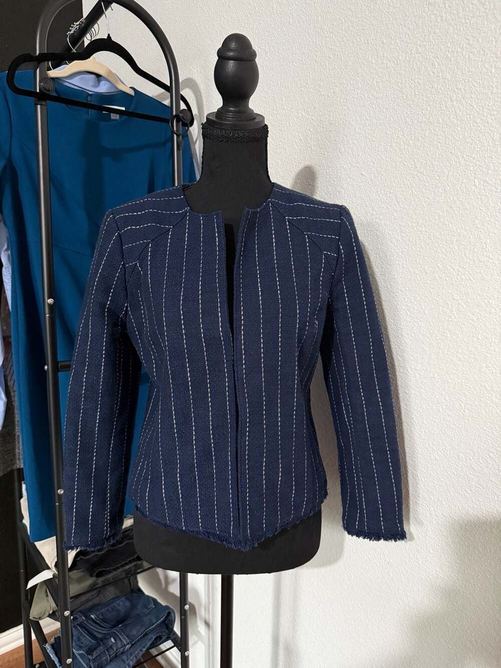 Banana Republic Navy & White Striped Fringe Trim Collarless Boucle Blazer Size 4